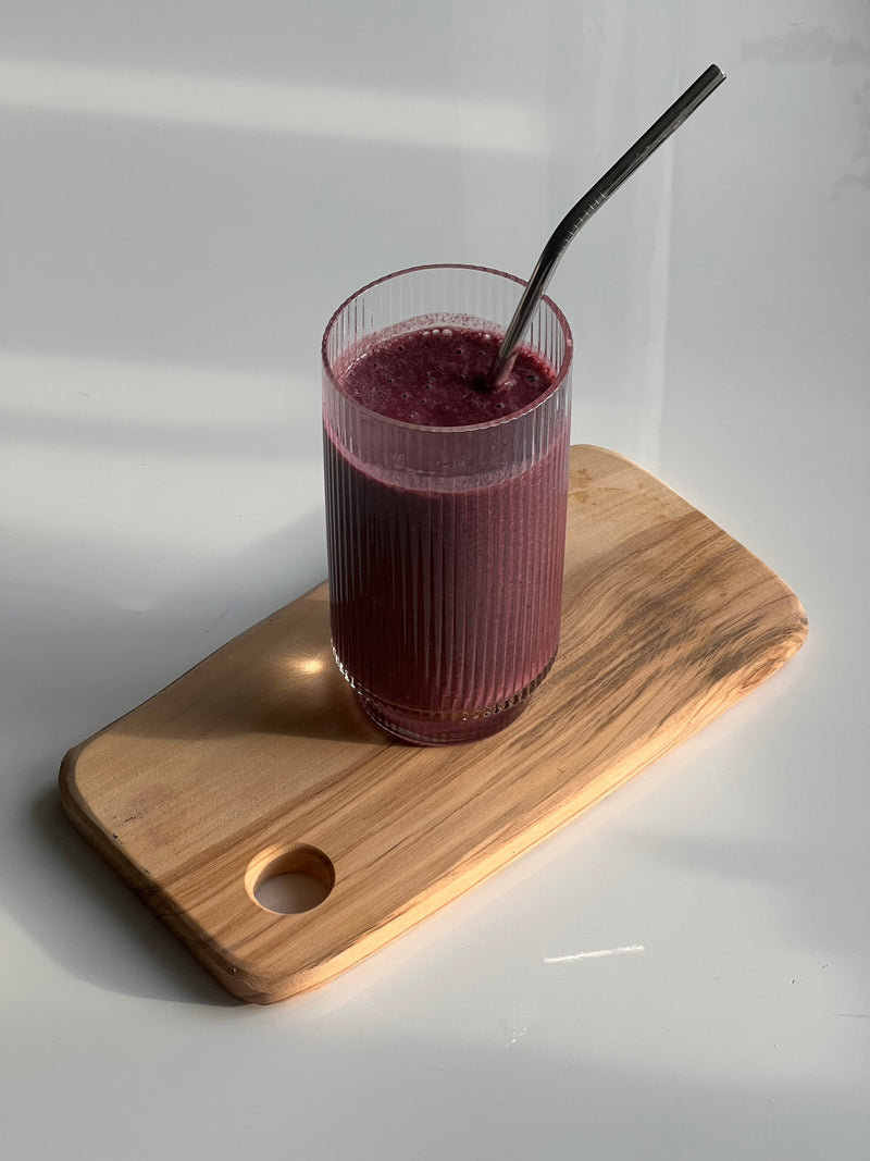 Cremet smoothie med kefir og bær